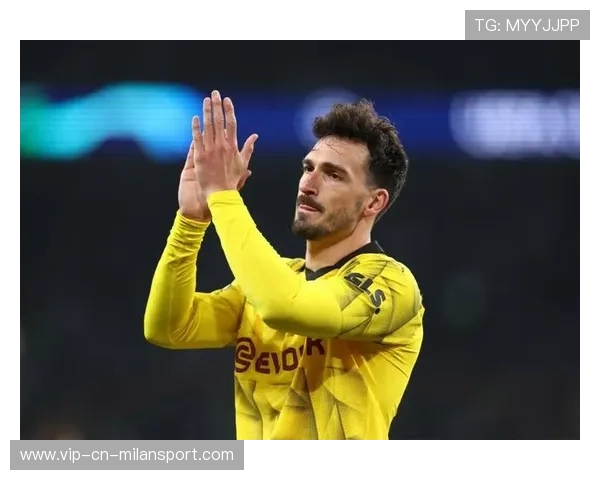 多特胡梅尔斯头球砸入网窝经验尽显——带你走进一场经典逆袭