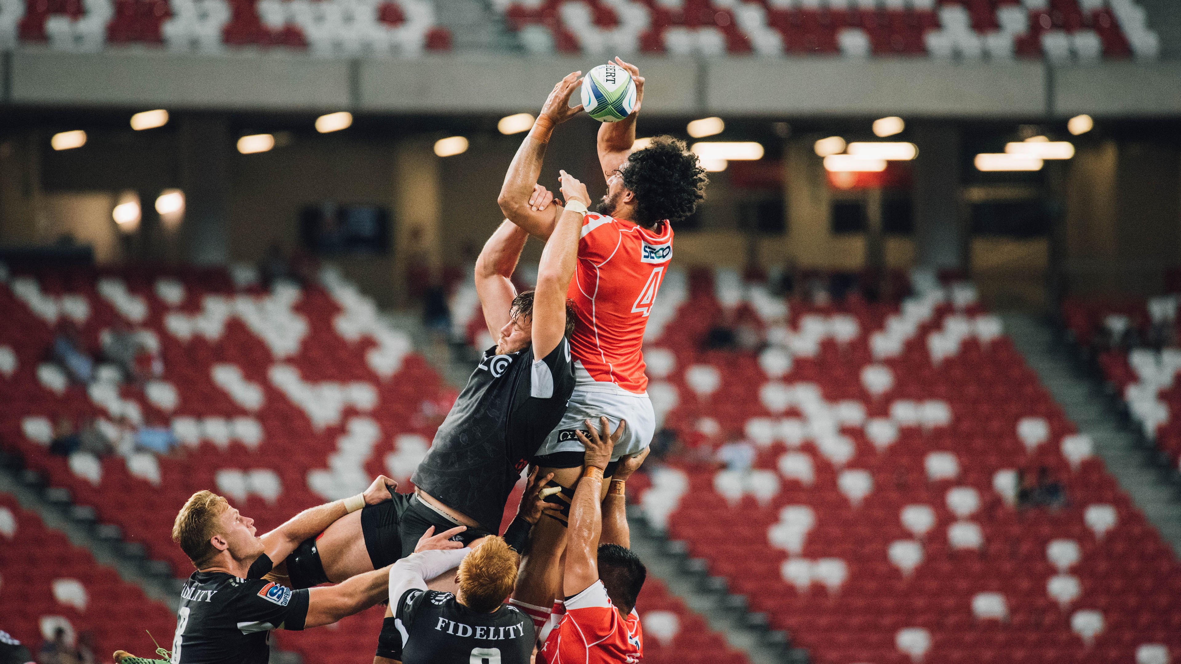 女子英格兰橄榄球队强势崛起吸引社交媒体关注，lfl女子橄榄球roberts